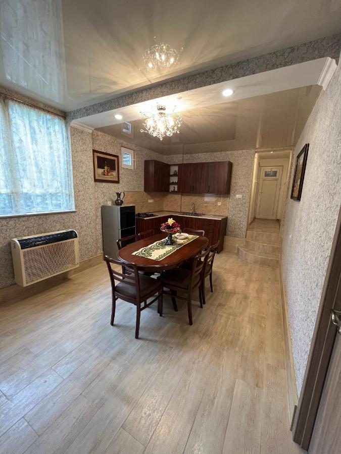 Kutaisi City Heart Apartment Exterior photo