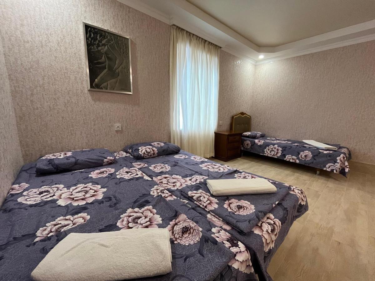 Kutaisi City Heart Apartment Exterior photo