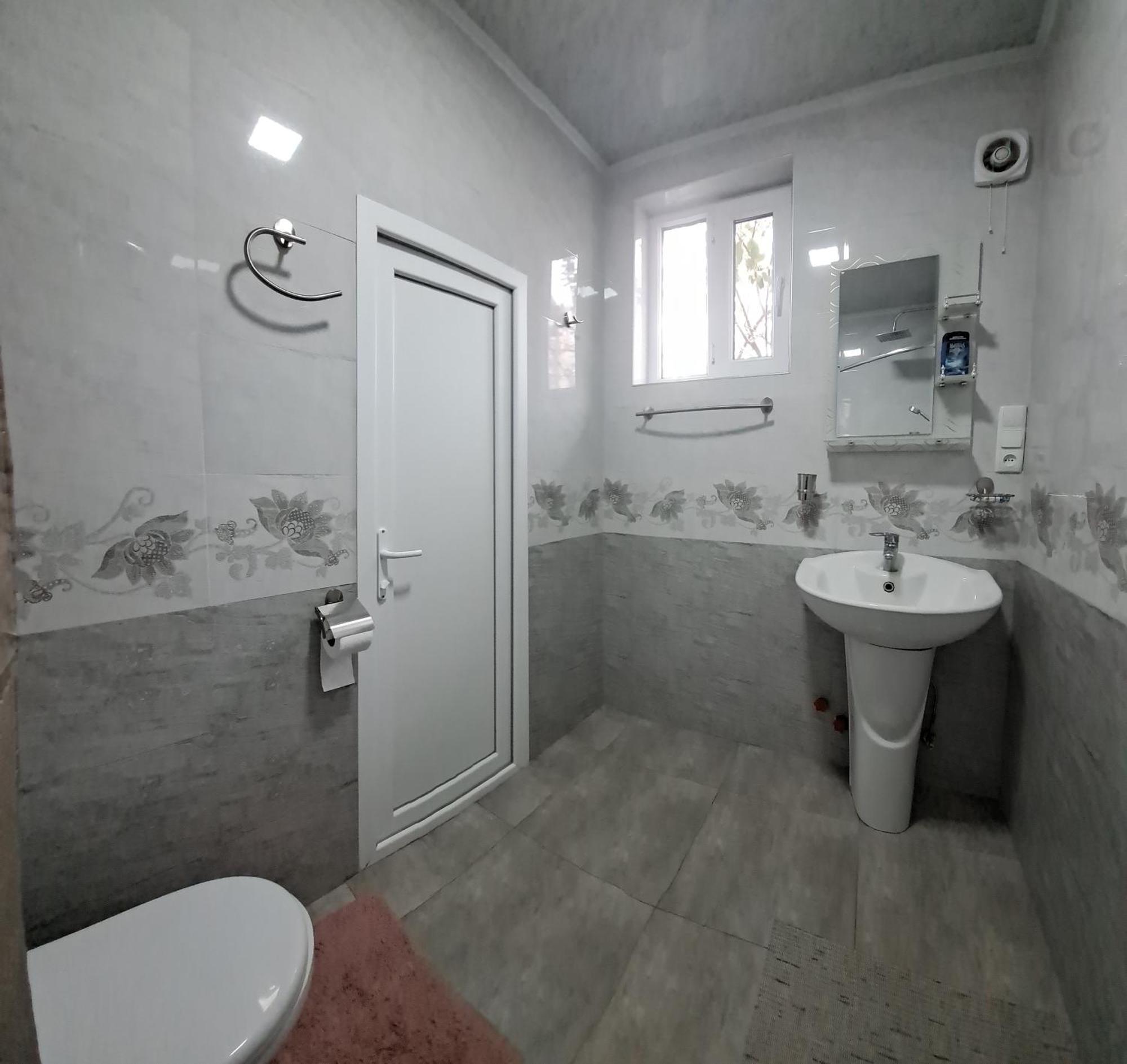 Kutaisi City Heart Apartment Exterior photo